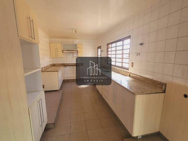 #175 - Casa para Venda em Poços de Caldas - MG