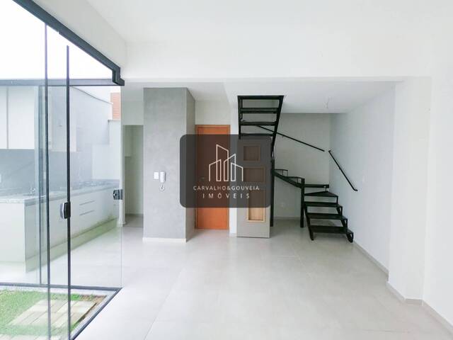 Casa para Venda em Poços de Caldas - 2
