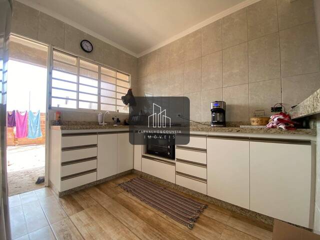 Casa para Venda em Poços de Caldas - 2
