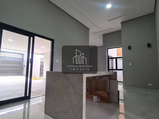 Casa para Venda em Poços de Caldas - 2