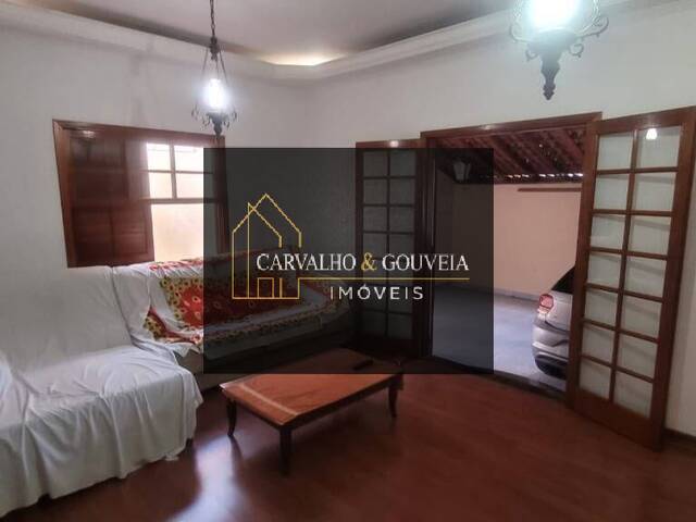#1045 - Casa para Venda em Poços de Caldas - MG - 2